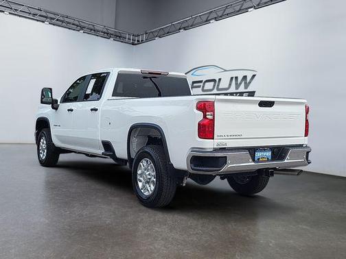 2025 Chevrolet Silverado 3500 WT