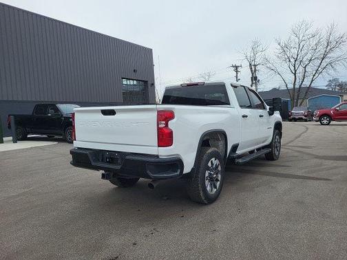 2022 Chevrolet Silverado 2500 Custom