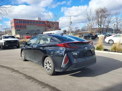 2022 Toyota Prius Prime LE