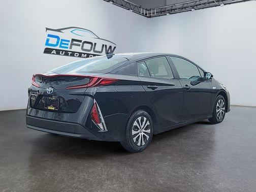 2022 Toyota Prius Prime LE