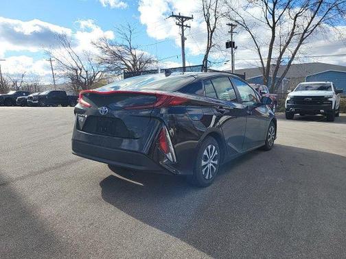 2022 Toyota Prius Prime LE