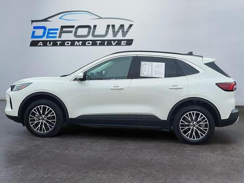 2024 Ford Escape PHEV SE