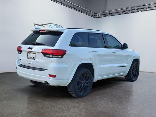 2021 Jeep Grand Cherokee Laredo