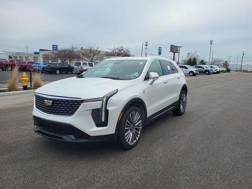 2024 Cadillac XT4 Premium Luxury