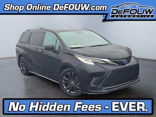 2023 Toyota Sienna XLE