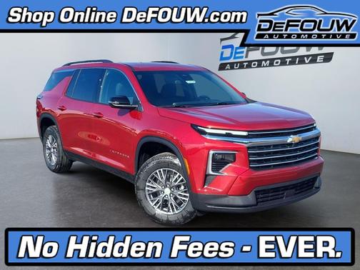 Radiant Red Tintcoat 2026 Chevrolet Traverse LT