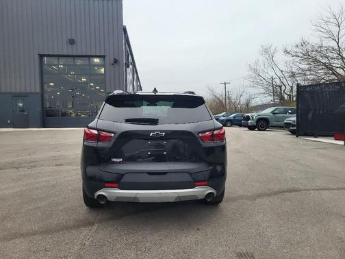 Black 2022 Chevrolet Blazer 2LT
