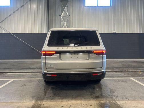 2023 Jeep Wagoneer Series I 4x4