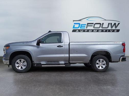 2025 Chevrolet Silverado 1500 WT