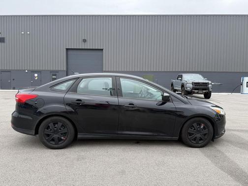 Shadow Black 2016 Ford Focus S