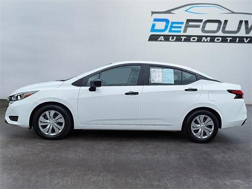 2023 Nissan Versa 1.6 S