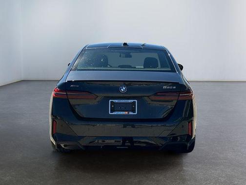 2026 BMW 550e xDrive