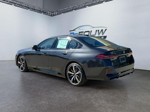 2026 BMW 550e xDrive