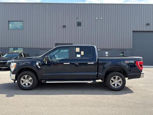 Antimatter Blue Metallic 2023 Ford F-150 XLT
