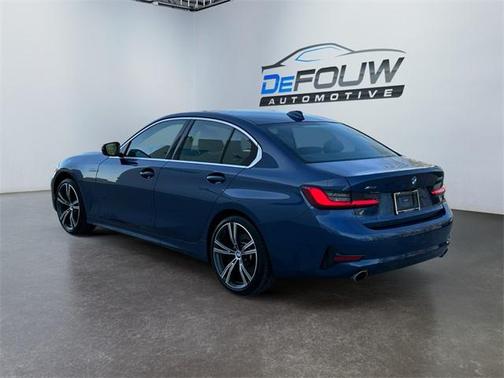 2021 BMW 330 xDrive