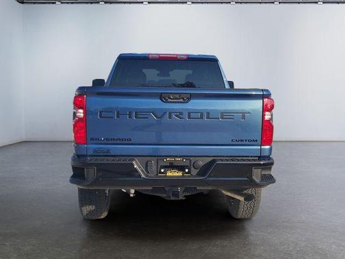 2026 Chevrolet Silverado 2500 Custom