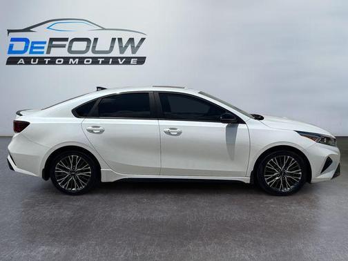 2023 Kia Forte GT-Line