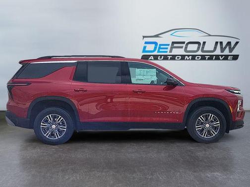 2024 Chevrolet Traverse LT