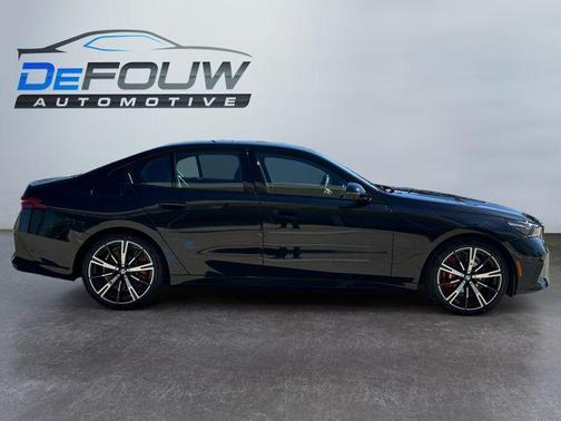 2026 BMW 550e 550e xDrive