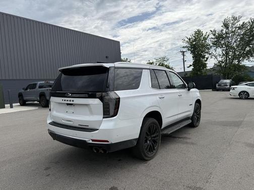 Iridescent Pearl Tricoat 2025 Chevrolet Tahoe Premier