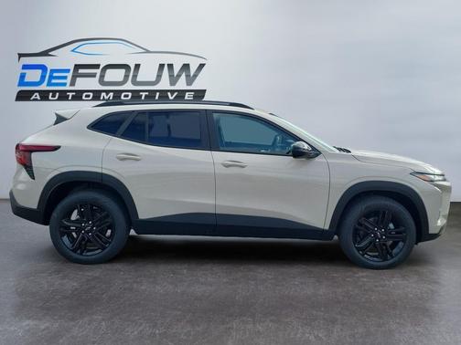 White Sands 2026 Chevrolet Trax FWD ACTIV