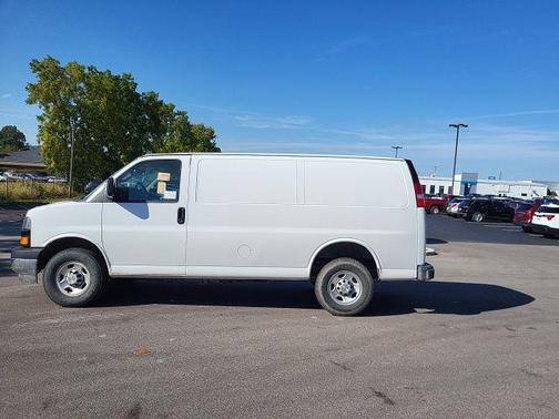 2024 Chevrolet Express 2500 RWD 2500 Regular Wheelbase WT