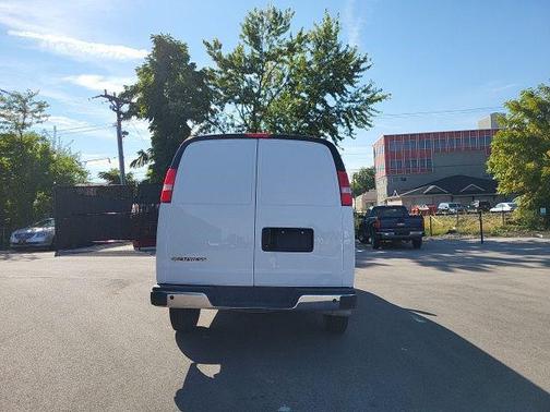 2024 Chevrolet Express 2500 RWD 2500 Regular Wheelbase WT