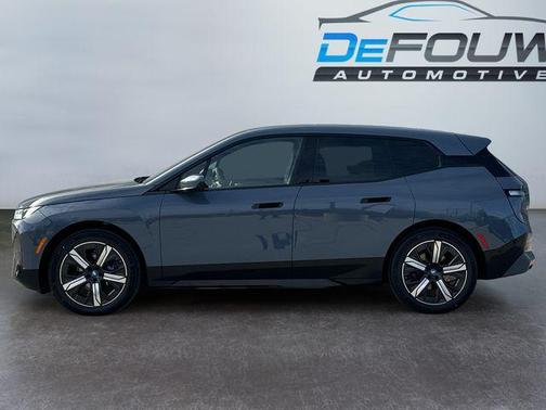 2025 BMW iX xDrive50