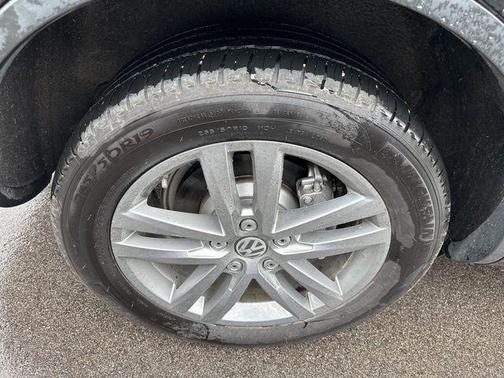 2015 Volkswagen Touareg TDI Lux