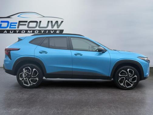 Marina Blue Metallic 2026 Chevrolet Trax FWD 2RS