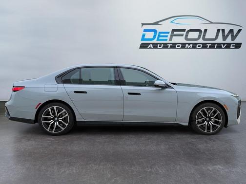 Brooklyn Grey Metallic 2023 BMW 760 i xDrive