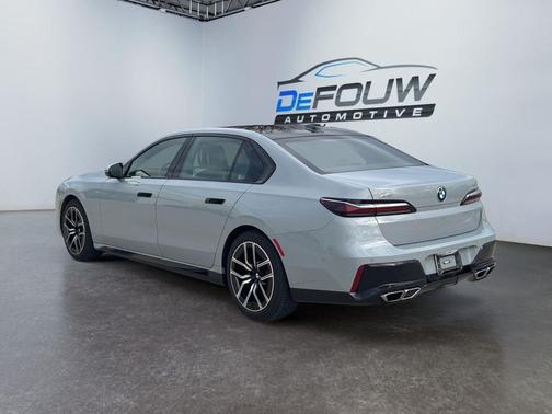 2023 BMW 760 i xDrive