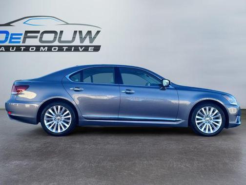 2017 Lexus LS 460 Base