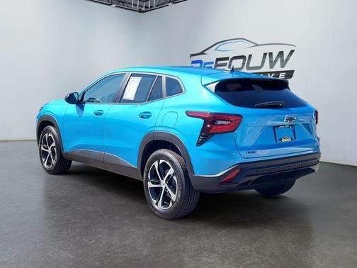 2025 Chevrolet Trax FWD 1RS