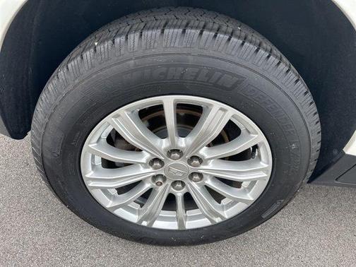 2018 Cadillac XT5 Base