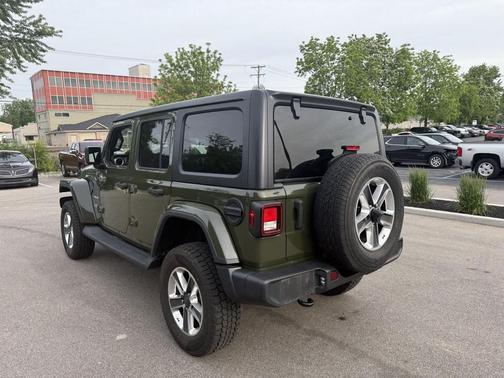 Sarge Green Clearcoat 2021 Jeep Wrangler Unlimited Sahara