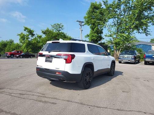 2023 GMC Acadia AWD SLE