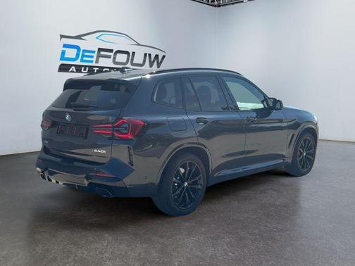 2024 BMW X3 M40i