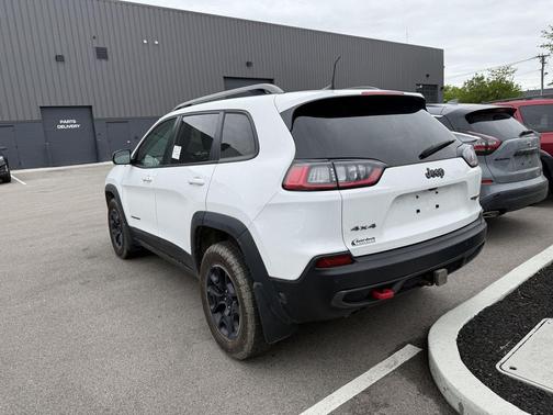 Bright White 2021 Jeep Cherokee Trailhawk