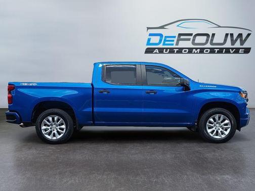 2022 Chevrolet Silverado 1500 Custom