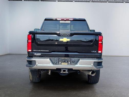 2024 Chevrolet Silverado 3500 LTZ