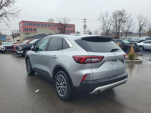 2024 Ford Escape PHEV SE