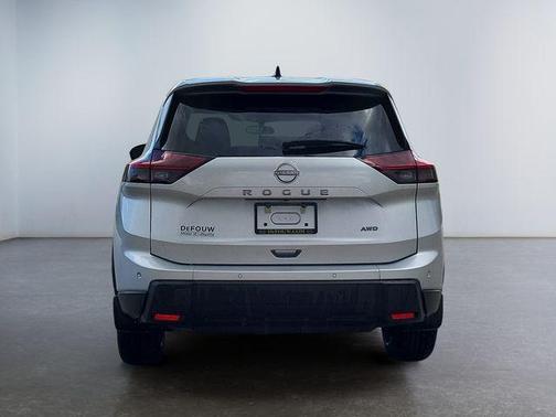 2025 Nissan Rogue S