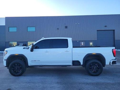 2024 GMC Sierra 2500 AT4