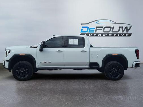 2024 GMC Sierra 2500 AT4