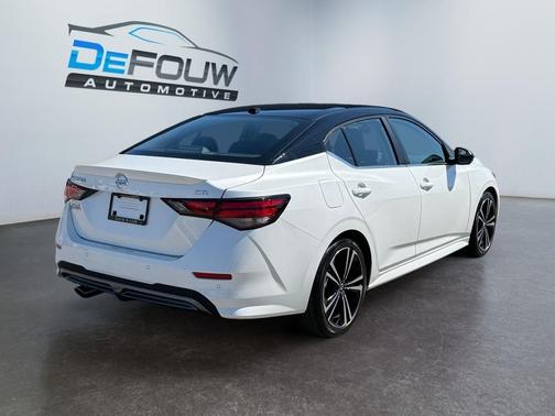 2023 Nissan Sentra SR