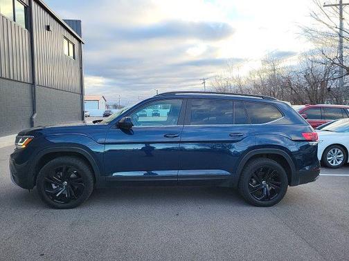 2022 Volkswagen Atlas 3.6L SE w/Technology