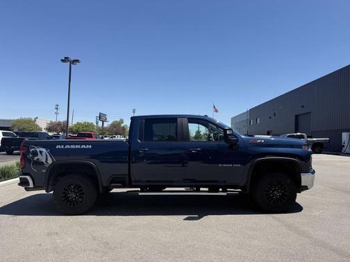 Northsky Blue Metallic 2021 Chevrolet Silverado 2500 LT
