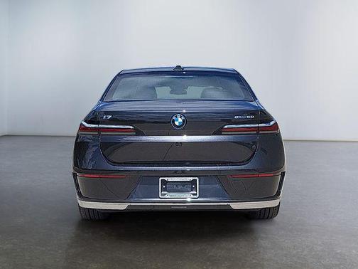 2024 BMW i7 eDrive50