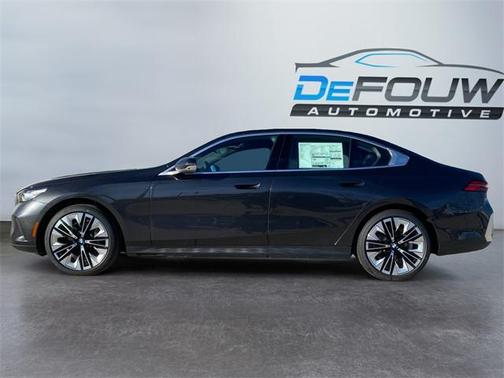 2025 BMW 530 i xDrive